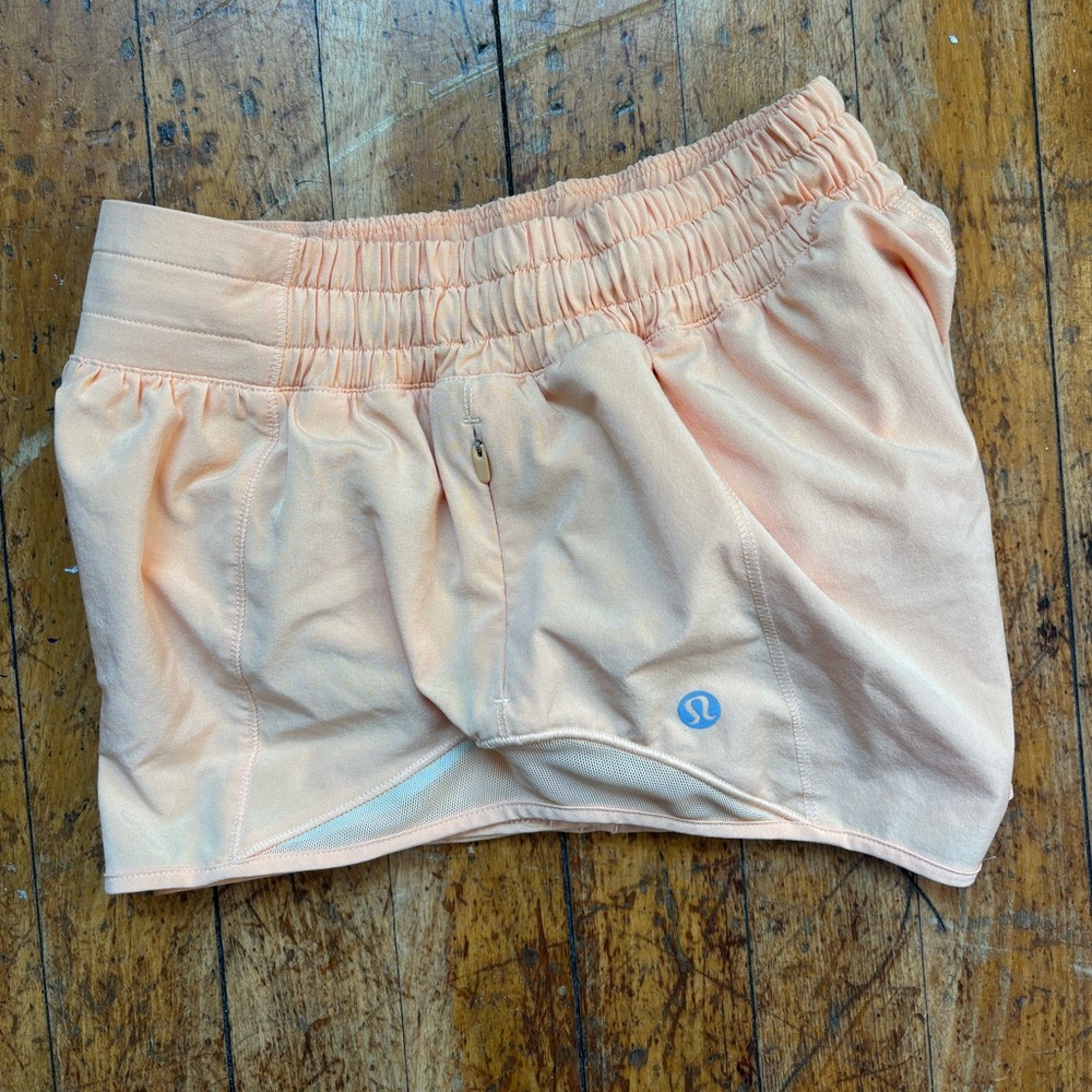 Lululemon Hotty hot shorts 2.5 inch inseam in rock melon